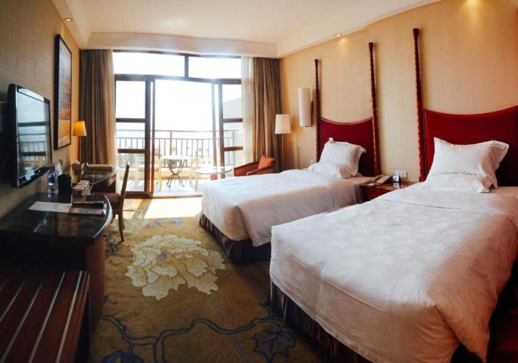 Ocean Spring Metropark Hotel Zhuhai Extérieur photo