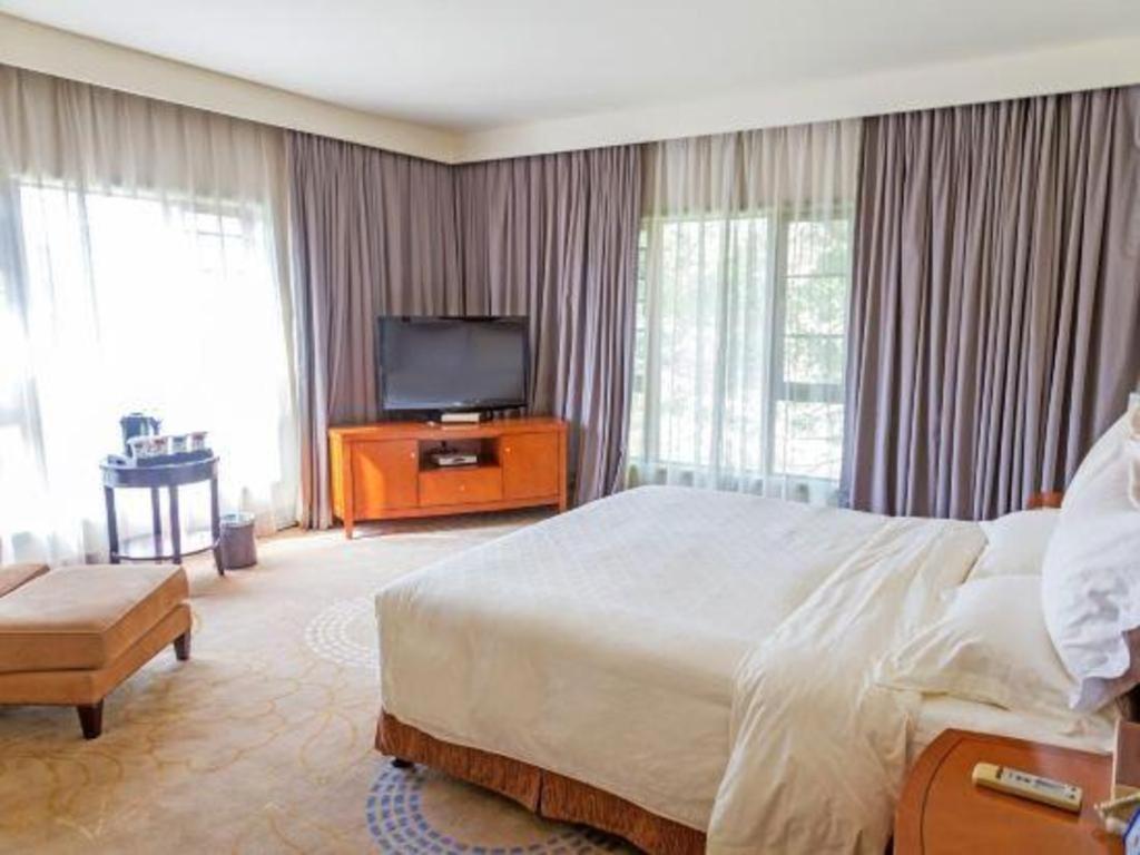 Ocean Spring Metropark Hotel Zhuhai Extérieur photo