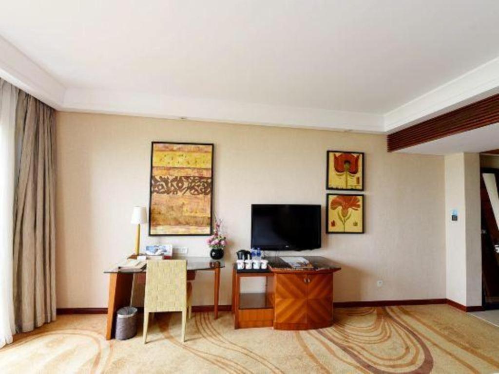 Ocean Spring Metropark Hotel Zhuhai Extérieur photo